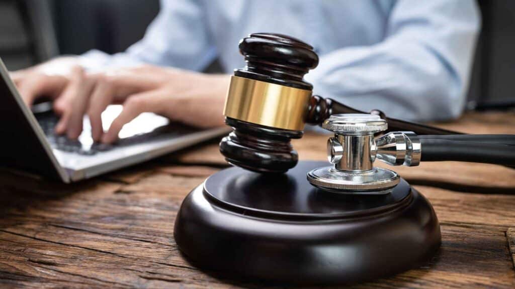 קריטריונים להוכחה בתביעת רשלנות רפואית